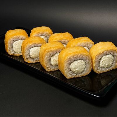 Горячий ролл Филадельфия Хот в Sandwich club по цене 539 ₽