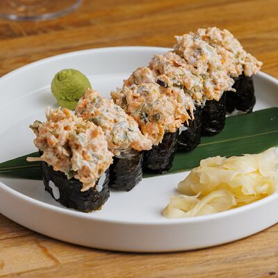 Ролл от шефа Agata в AGATA по цене 998 ₽