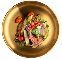 Телятина с огурцами по-китайски в Pobo