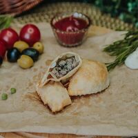 Мини-чебуречки со свининой и говядинойв Много чебуреков