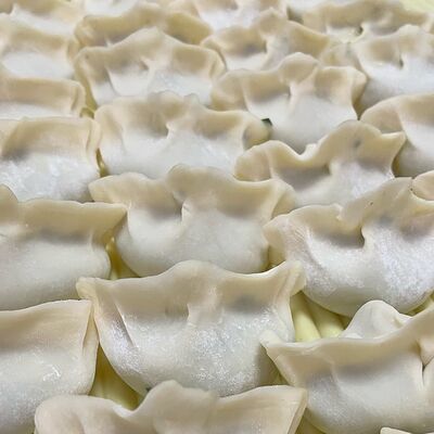 В-19 Пельмени с креветкой, свининой и джусаем в Дунцзы Разина по цене 558 ₽