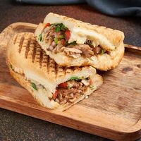 Шаурма в пите в Кебаб Хаус 24