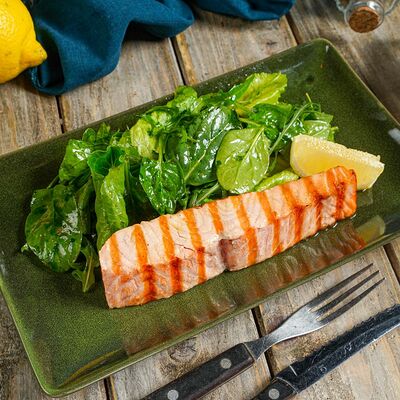 Стейк из лосося в Море лосося по цене 2100 ₽