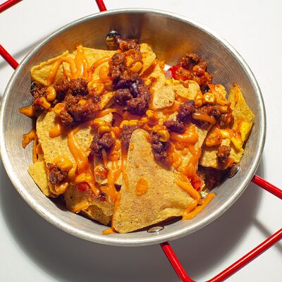 Начос с Чили Кон-Карне в Kubanos Tostados по цене 370 ₽