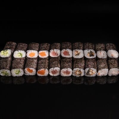 Хосомаки ассорти в Sushiland по цене 1885 ₽