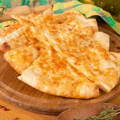 Фокачча с вяленными томатами в Луиджи & Тосё по цене 159