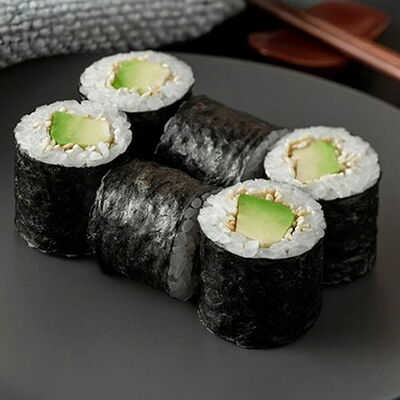 Ролл с Авокадо в Sёmga по цене 228 ₽