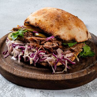 Пучча с томленым свиным ребром в Сие Паста по цене 690 ₽