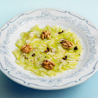 Карпаччо из сельдерея с черным трюфелем в Терраса