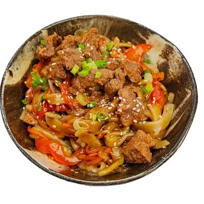 Жареная лапша с острой говядиной в KOBE ramen по цене 630 ₽