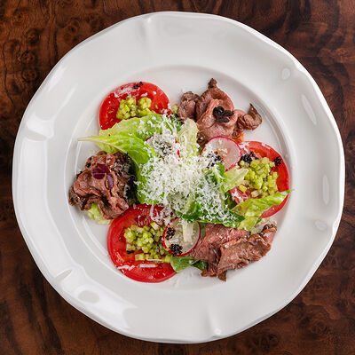 Салат с ростбифом в Чочо по цене 750 ₽
