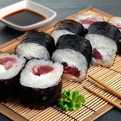 Маки Тунец в Yorokobi по цене 400 ₽