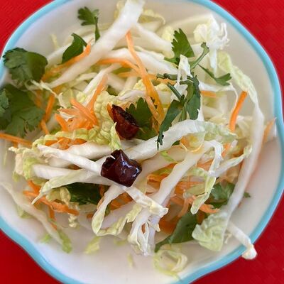 Салат из пекинской капусты с фунчозой в Китайская столовая по цене 239 ₽
