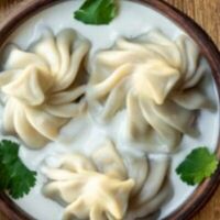 Хинкали в сливочно-сырном соусе в Шафран