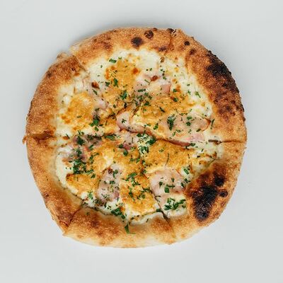 Пицца Карбонара в Frankie Brooklyn Pizza по цене 640 ₽