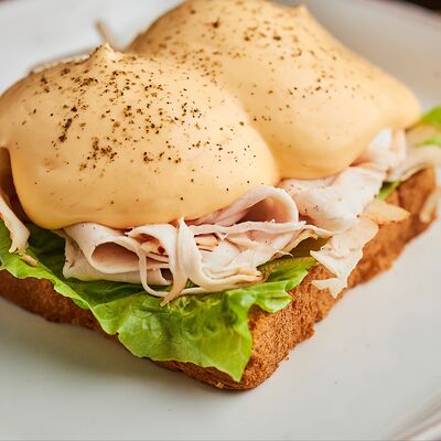 Бенедикт с индейкой в Цыпочка по цене 850 ₽