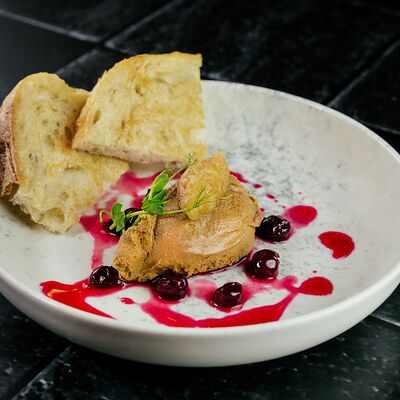 Куриный паштет с грушей конфи в Zames 1 по цене 530 ₽