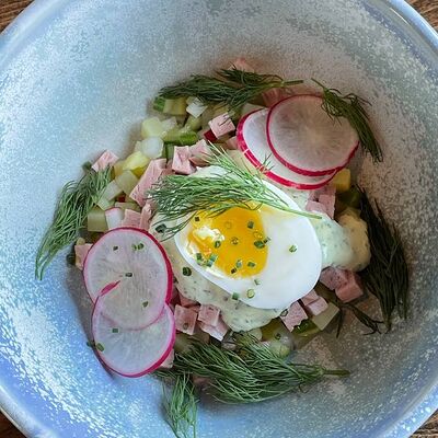 Окрошка с фермерской колбасой в More More по цене 430