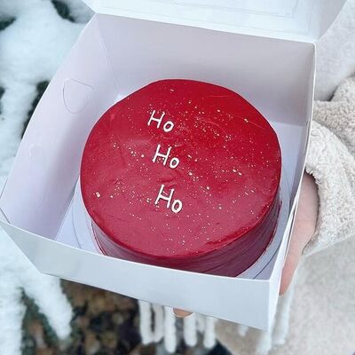 Новогодний бенто-торт Хо-Хо-Хо в подарок на Новый год в Cosmo Сakery по цене 2200 ₽