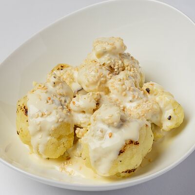 Цветная капуста с соусом горгонзола в Romano по цене 750 ₽