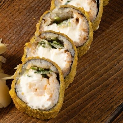 Ролл Цезарь с креветкой в Mir love по цене 862 ₽