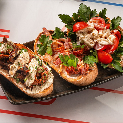 Ассорти брускетт в Ермолаевъ спорткомитет по цене 795 ₽