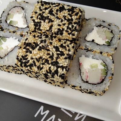 Калифорния с сыром в Суши Мань по цене 350 ₽