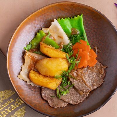 Бешбармак с томлёной телятиной в Мархаба Халяль по цене 1068 ₽