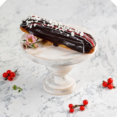 Эклер с шоколадным кремом в Кондитерская СантОноре по цене 176 ₽