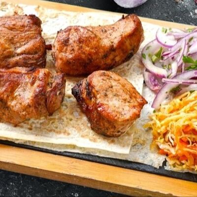 Свиная шея в авторском маринаде в ПАПА МАНГАЛ по цене 740 ₽