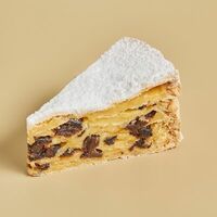 Миндальный с черносливом в Пекарня Valiko