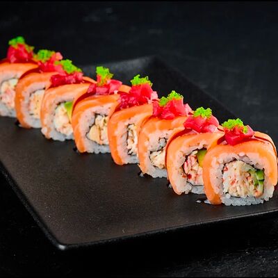 Ролл Сахалин в Namdin Asian Kitchen & Bar по цене 1800 ₽