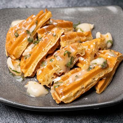 Бельгийские вафли с плодами личи в Korean Chick по цене 279