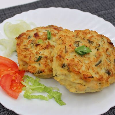 Котлета Лакомка в Чёрный и белый по цене 134 ₽