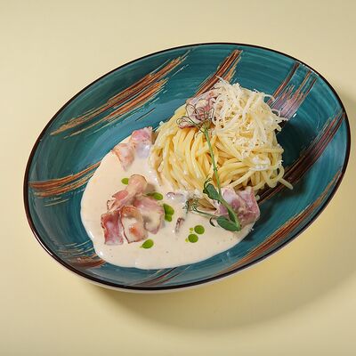 Спагетти Карбонара в Kiss по цене 435