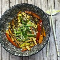 Соба с курицей в устричном соусе в Sushi Favorite