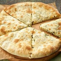 Хачапури со шпинатом и сыром в Crazy Brothers