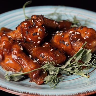 Крылышки BBQв Бобер Выдыхай по цене 550 ₽