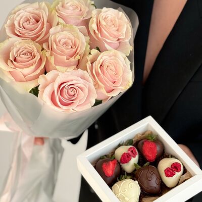 Комбо-набор №9 в Клубника по цене 4990 ₽