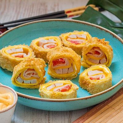 Теплый ролл-тортилья Чикен-чеддер в Луиджи & Тосё по цене 379