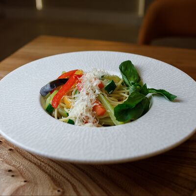 Спагетти с овощамив Сицилия бедда по цене 850 ₽