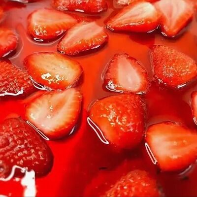 Ягоды карамелизированные в Кофе и Вафли по цене 80 ₽