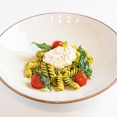 Фузилли с соусом Песто и страчателлой в Kitchen по цене 520