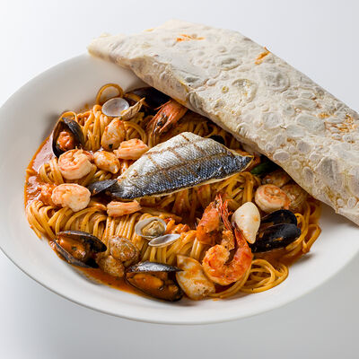 Лингвини Grande Mare (на 2 персоны) в il Forno по цене 5800 ₽