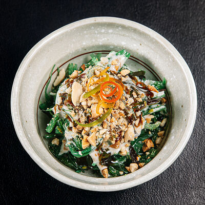 Чука с ореховой заправкой в Self Edge Japanese по цене 340 ₽