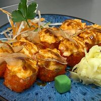 Запечённая Калифорния в Hiro суши-бар