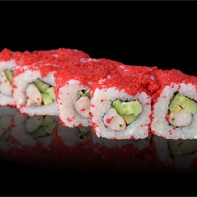 Калифорния с креветкой в On The Wok по цене 504 ₽