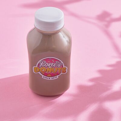 Молочный коктейль шоколадныйв Ronis Donuts по цене 425 ₽