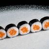 Ролл с лососем в Lucky Fish по цене 265