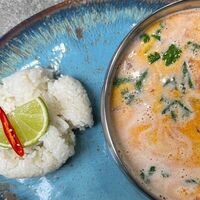Том ям острый в Umami Kitchen's